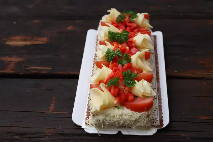 Kasvisvoileipäkakku 10 h - Voileipäkakut - 0490 - 1