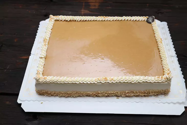 Kinuskikakku 40 heng - Täytekakut - 0424 - 1