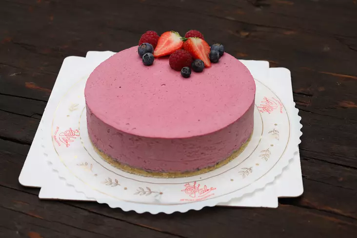 Mustaherukka-juustokakku 10 heng - Täytekakut - 4514 - 1