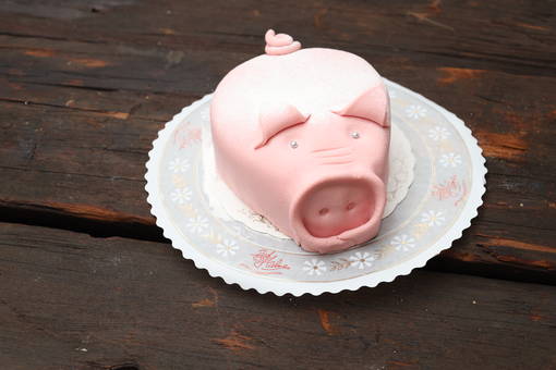 Joulupossukakku 10 heng - Täytekakut - 0485 - 1