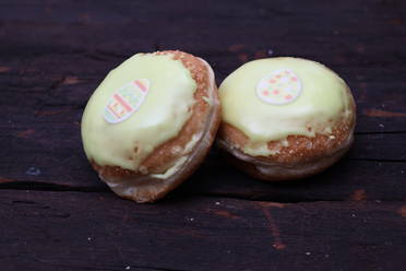 Påskmunk, 2-pack - Munkar - 1279 - 1